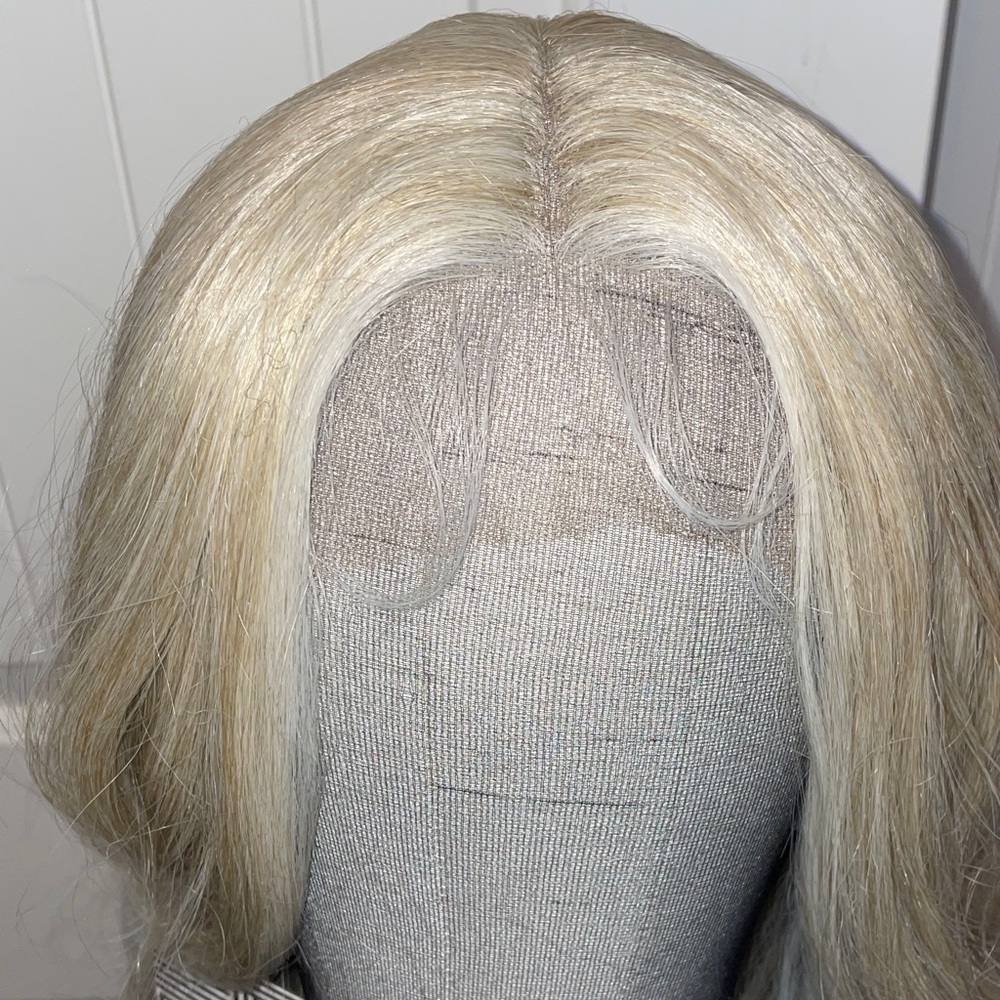 Premium Blonde Women’s Wig - Natural Ash Blonde - Picture 9 of 13
